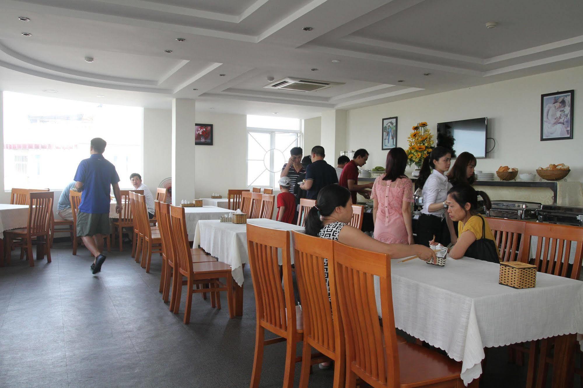 Starlet Hotel Danang Экстерьер фото